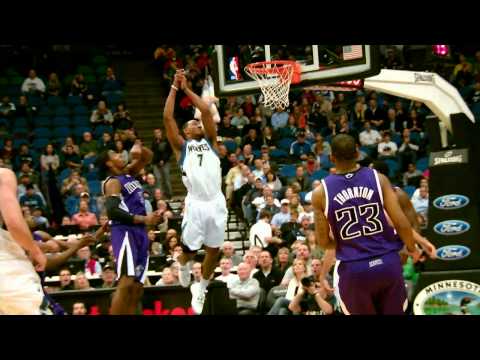 Wesley Johnson's "right place, right time" alley oop!
