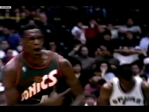Shawn Kemp (30p & 16r On 11/12 FG) & David Robinson (24p/12r) Highlights - Sonics @ Spurs Dec 1995