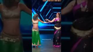 Download lagu tamma tamma loge 🎷💥 || Madhuri Dixit aur Sanjay Dutt Hit dance shock 🤯  #viralvideo #performance mp3