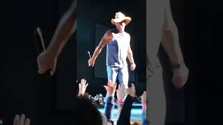 Kenny Chesney, Life is Good.