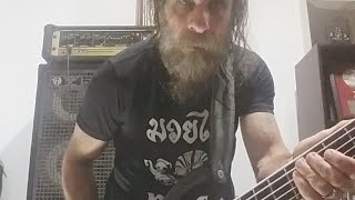 Luis Mariutti tocando Distant Thunder