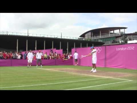 Jeux Olympiques Londres 2012 – Échauffement Roger Federer