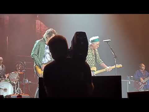 The Rolling Stones - band introductions and Tell Me Straight, Metlife #2 26.05.2024