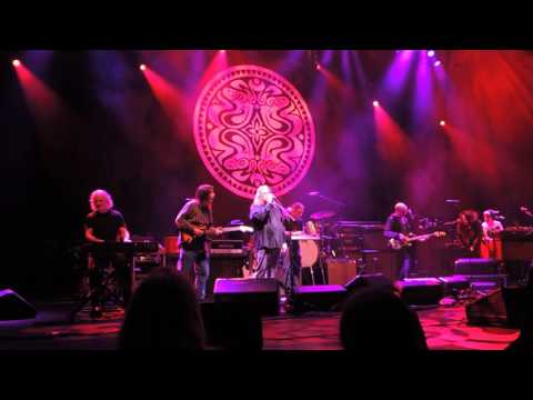 Gov't Mule 12/30/15 jam into "I Shall be Released" at the Beacon