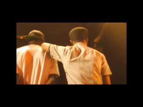 Premier concert de l'Entourage avec (Guizmo, Nekfeu , Alpha Wann, Deen Burbigo, jazzy Bazz, Guizmo)