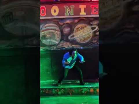 Open mic or empty bar…? I can’t tell either