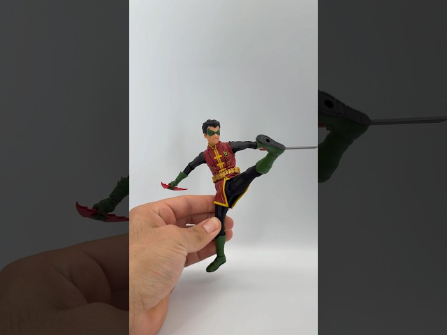 Vídeo relacionado con DC Comics Robin - playera de cosplay para niñas, 3 piezas de niño a niño grande, Negro / Rojo, 14-16