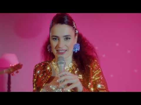 Ceylan Ertem - Sarışınım | Sezen Aksu Tribute \"Disko\" (Official Music Video)