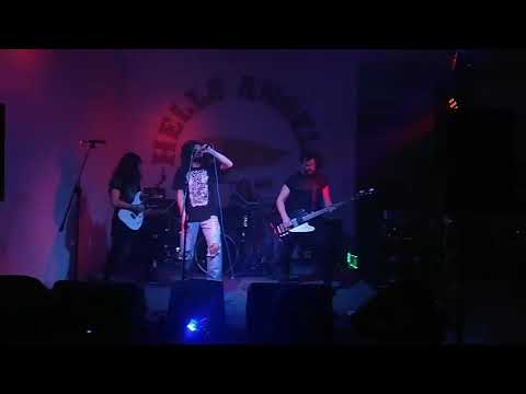 Hang the Pope  (Nuclear Assault cover) live at Hells Angels MC Vicenza