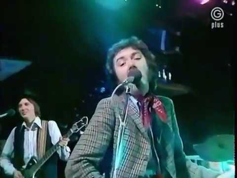 Ronnie Lane & Slim Chance  - "The Poacher" (live on  LWT's Supersonic)