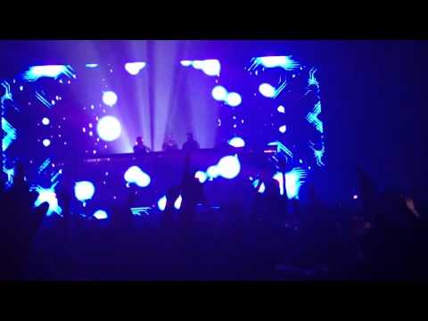 Swedish House Mafia @ One Last Tour, Stadium Live, Moscow 15/12/12 - Usher - Euphoria