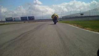 preview picture of video 'autoclub speedway, 3-30-08, level 3, warm up laps'