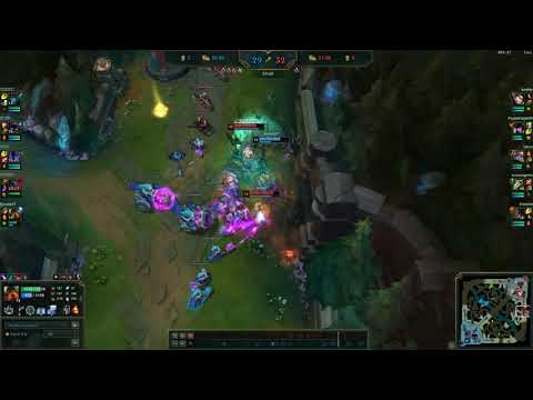 Nautilus bonks Caitlyn for butting in a tank 1v1