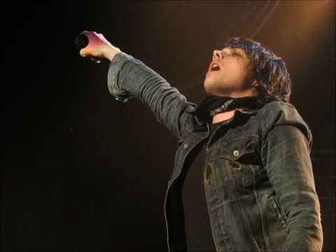 Gerard Way :)