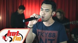 Download lagu ESTRANGED - HANCUR AKU (LIVE) - Akustik Hot - #HotTV mp3