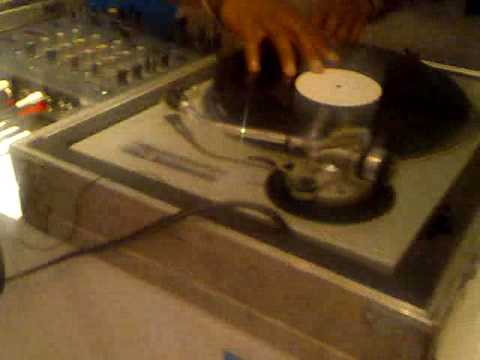 J Da Flex DJ'ing at the King Pop Up Store in Covent Garden, London, UK (27 08 09)