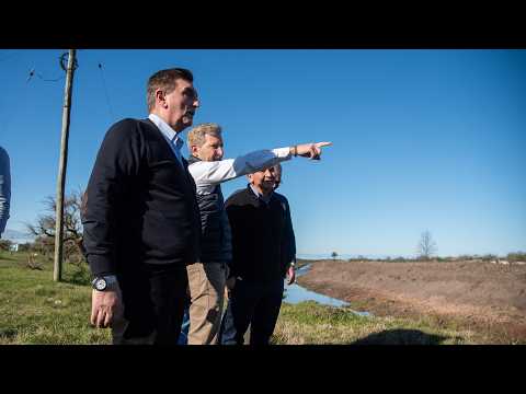 El gobernador recorrió la obra de limpieza y saneamiento que se realiza en el Arroyo Tala