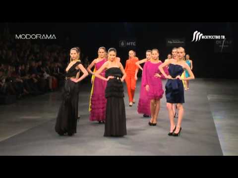 Татьяна Буланова.   Дефиле на Неве