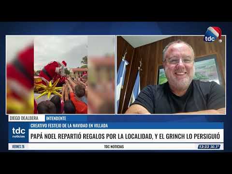 VILLADA | PAPÁ NOEL REPARTIÓ REGALOS POR LA LOCALIDAD, Y EL GRINCH LO PERSIGUIÓ