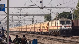 preview picture of video 'Upgraded UTKRISHT Rake of KALKA Mail Jolts Past Kanchausi | Indian Railways'