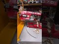 Riproduci video