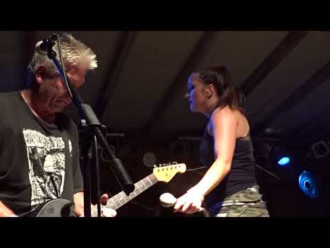 RAZOR SMILEZ HöhNIE Party in PeineUJZ 09  Juni 2018