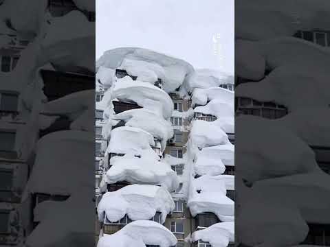 Rusya’da Kar Kabusu: Kamçatka’da Binalar Metrelerce Kar Altında Kaldı