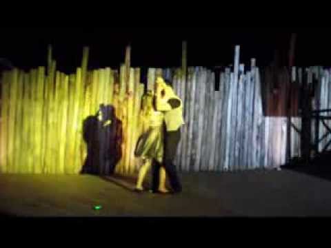 Carol Portela e Renan Brião . Extranho -Te Extraño