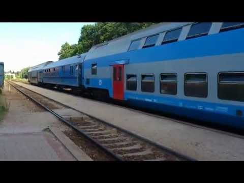 Příjezd a odjezd brejlovce (754 049 -5) v Třebíči