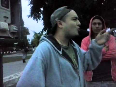 Mc Samo v/s Vrowzer - Weando en la plaza vieja