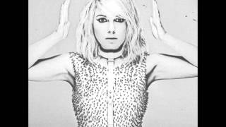 Little Boots - Headphones (Moon Boots Remix)