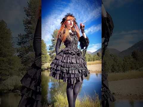 TRYING GOTHIC FASHION😡
