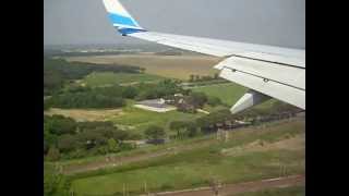 preview picture of video 'Landing at Pisa Airport from Dusseldorf Weeze 04.27.2010'