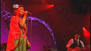 Emiliana Torrini - Hold heart (live)