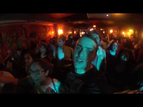 la pegatina, y se fue , concepcion 19-11-2016