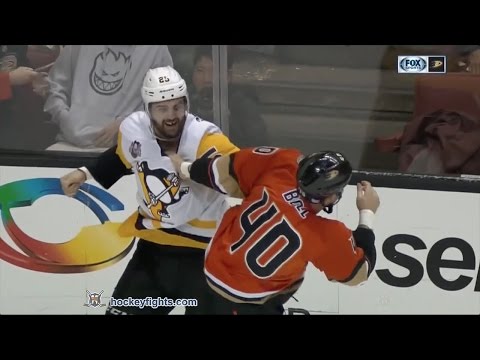 Tom Sestito vs Jared Boll