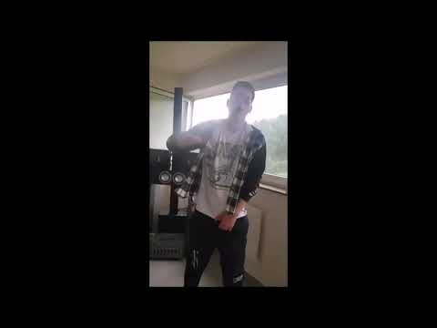 Ich rappe auf Eminem Beat