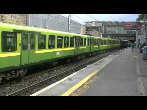 Irish Rail 8100 EMU 8119 + 8118 + 8122 departs Dún Laoghaire