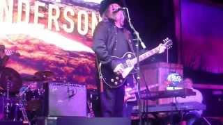 John Anderson - I&#39;m Just An Old Chunk of Coal [Billy Joe Shaver cover] (Houston 10.23.15) HD