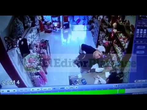 Un vendedor de medias encerró a una empleada en el baño, robó y se fue