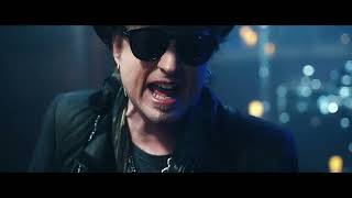 Das Video zu 'THE WITCH' (jetzt ansehen)