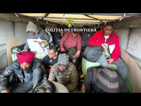 Migranți ascunși printre frigidere la vama Nădlac