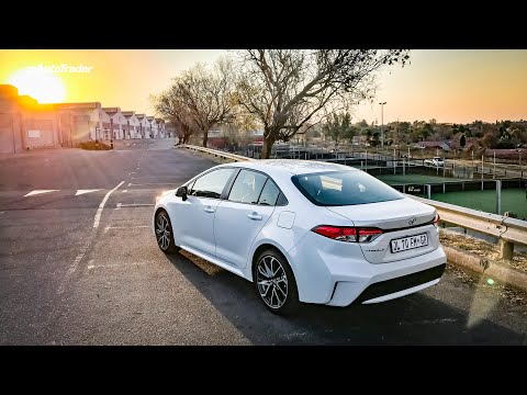 Toyota Corolla sedan 2.0 XR manual (2020) review