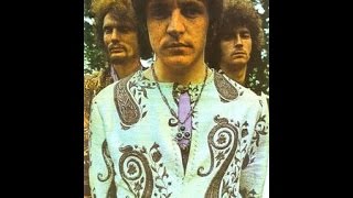 &quot;Pilgrim&quot;- Steve Earle and the Del McCoury Band featuring Emmylou Harris