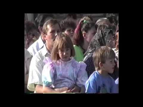 VENČIK ŠPIVANKOH ZOZ "ČERVENOHO PUPČECA" 1990. roku