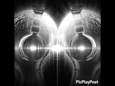 Tshishapeu Vachon  - LOVE