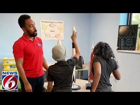 Aerospace engineer inspires Orlando students to reach for the stars
