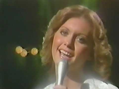 Olivia Newton-John - Tonight with Johnny Carson 1975 - "Have you Never Been Mellow" and "Follow Me"