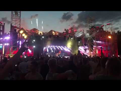 World Club Dome 2018  Da Tweekaz - Zombie (ending show)