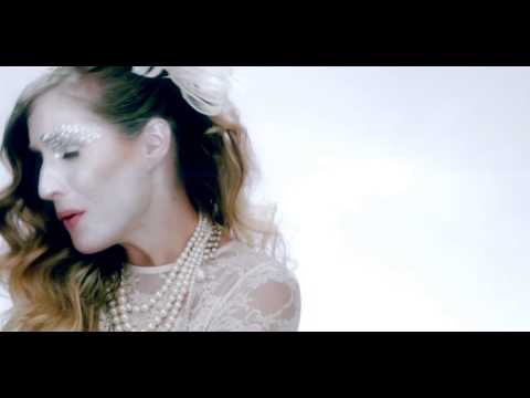 Alex Sayz ft  Tania Zygar   Freakin' Out 1080p